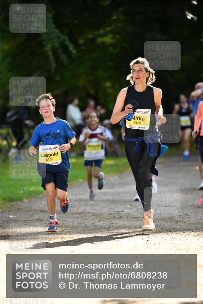 25.08.2024 - 20. Blankeneser Heldenlauf Dr. Thomas Lammeyer http://msf.ph/oto/6808238 25.08.2024 10:20:42 Laufen 6139, 6138 meine-sportfotos.de