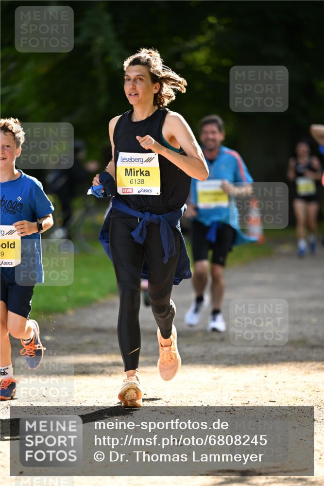 25.08.2024 - 20. Blankeneser Heldenlauf Dr. Thomas Lammeyer http://msf.ph/oto/6808245 25.08.2024 10:20:43 Laufen 9, 6138 meine-sportfotos.de