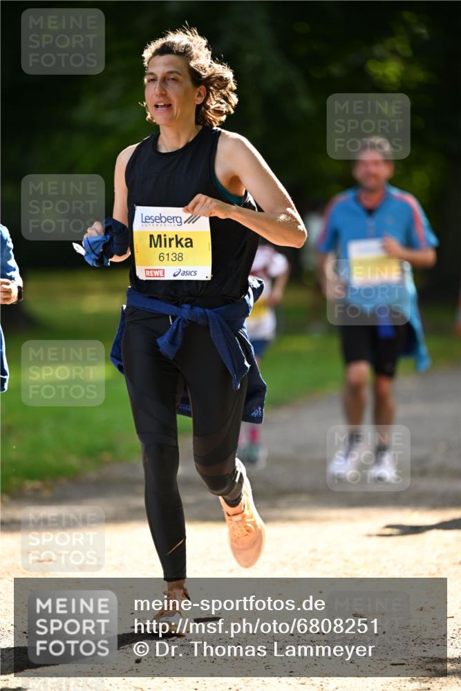 25.08.2024 - 20. Blankeneser Heldenlauf Dr. Thomas Lammeyer http://msf.ph/oto/6808251 25.08.2024 10:20:44 Laufen 6138 meine-sportfotos.de