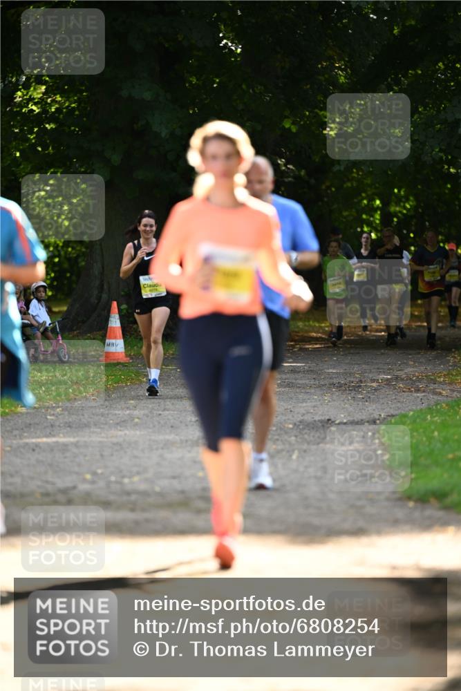 25.08.2024 - 20. Blankeneser Heldenlauf Dr. Thomas Lammeyer http://msf.ph/oto/6808254 25.08.2024 10:20:45 Laufen 6274 meine-sportfotos.de