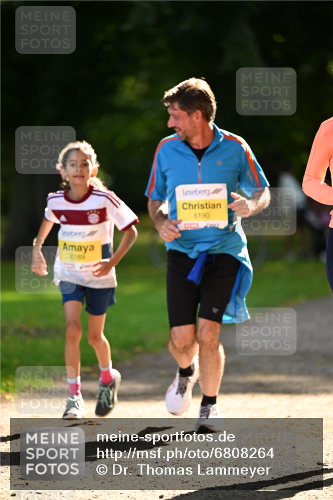 25.08.2024 - 20. Blankeneser Heldenlauf Dr. Thomas Lammeyer http://msf.ph/oto/6808264 25.08.2024 10:20:46 Laufen 6189, 6190 meine-sportfotos.de