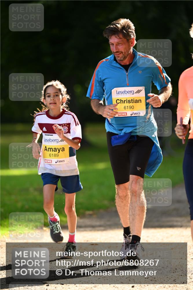 25.08.2024 - 20. Blankeneser Heldenlauf Dr. Thomas Lammeyer http://msf.ph/oto/6808267 25.08.2024 10:20:47 Laufen 6189, 6190 meine-sportfotos.de