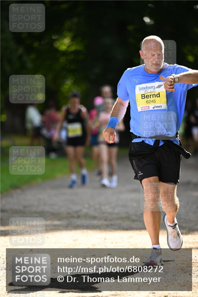 25.08.2024 - 20. Blankeneser Heldenlauf Dr. Thomas Lammeyer http://msf.ph/oto/6808272 25.08.2024 10:20:48 Laufen 6245 meine-sportfotos.de