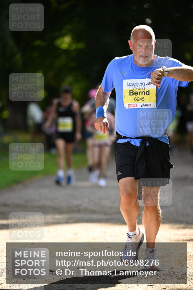25.08.2024 - 20. Blankeneser Heldenlauf Dr. Thomas Lammeyer http://msf.ph/oto/6808276 25.08.2024 10:20:48 Laufen 6245 meine-sportfotos.de
