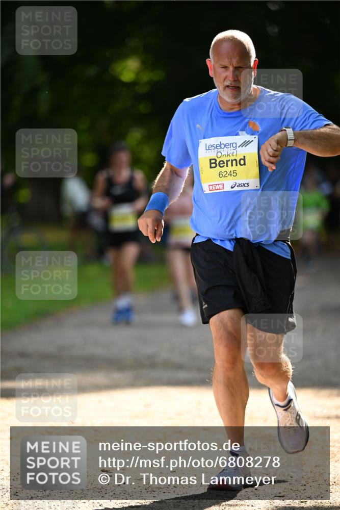 25.08.2024 - 20. Blankeneser Heldenlauf Dr. Thomas Lammeyer http://msf.ph/oto/6808278 25.08.2024 10:20:49 Laufen 6245 meine-sportfotos.de