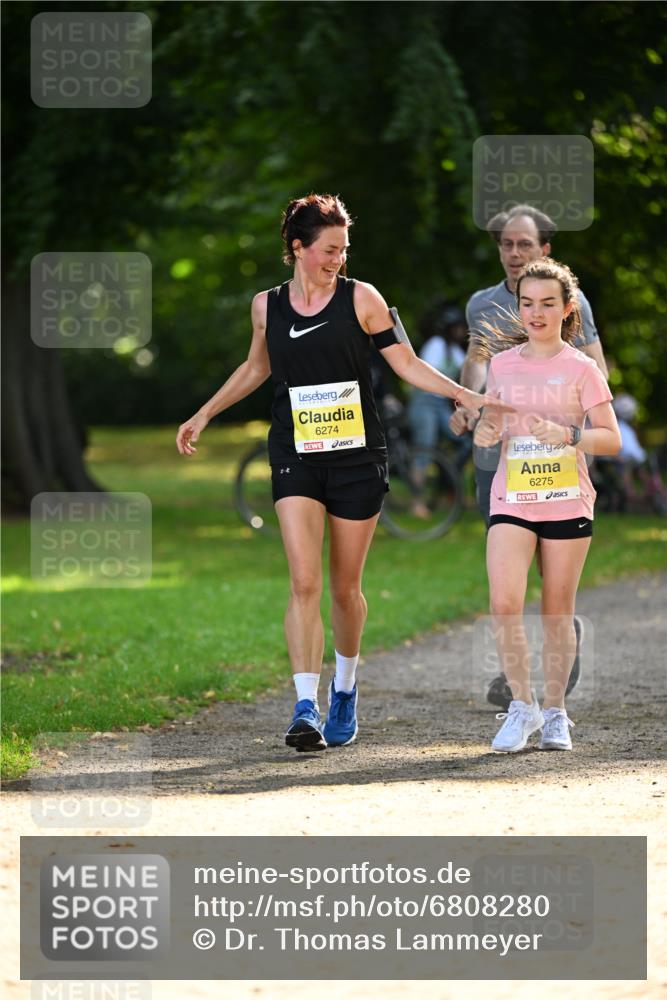 25.08.2024 - 20. Blankeneser Heldenlauf Dr. Thomas Lammeyer http://msf.ph/oto/6808280 25.08.2024 10:20:52 Laufen 6274, 6275 meine-sportfotos.de