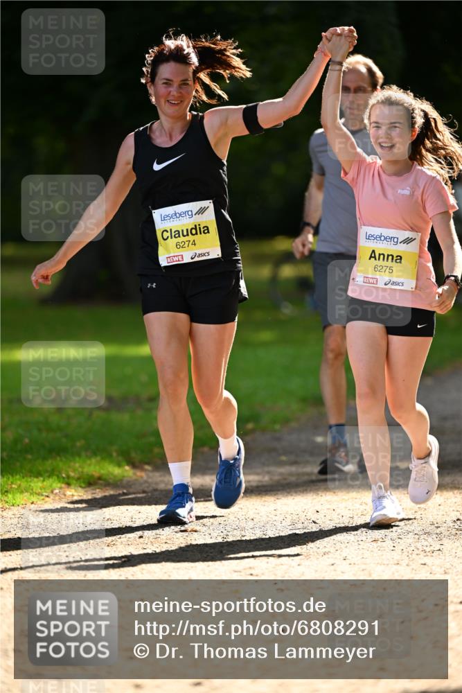 25.08.2024 - 20. Blankeneser Heldenlauf Dr. Thomas Lammeyer http://msf.ph/oto/6808291 25.08.2024 10:20:54 Laufen 6274, 6275 meine-sportfotos.de