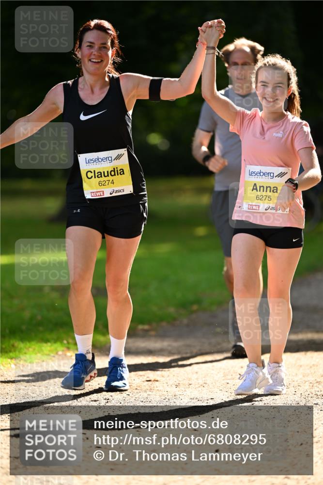 25.08.2024 - 20. Blankeneser Heldenlauf Dr. Thomas Lammeyer http://msf.ph/oto/6808295 25.08.2024 10:20:54 Laufen 6274, 6275 meine-sportfotos.de