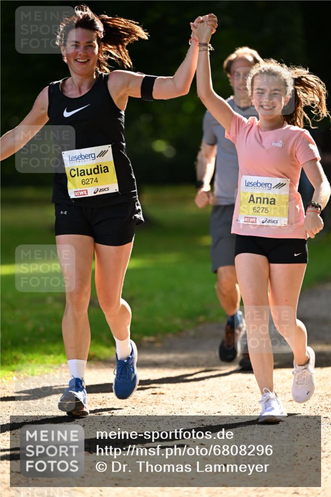 25.08.2024 - 20. Blankeneser Heldenlauf Dr. Thomas Lammeyer http://msf.ph/oto/6808296 25.08.2024 10:20:55 Laufen 6274, 6275 meine-sportfotos.de