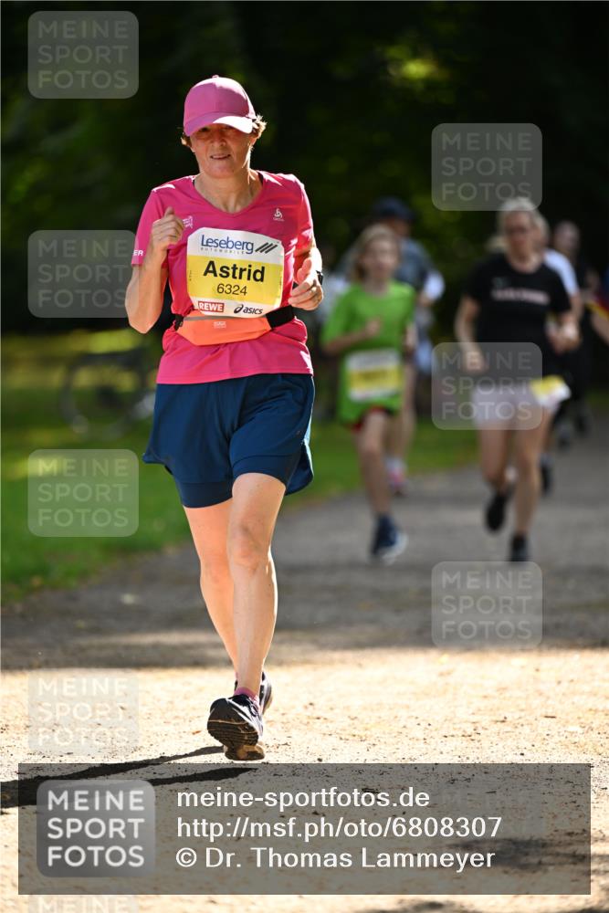 25.08.2024 - 20. Blankeneser Heldenlauf Dr. Thomas Lammeyer http://msf.ph/oto/6808307 25.08.2024 10:20:56 Laufen 6324, 6 meine-sportfotos.de