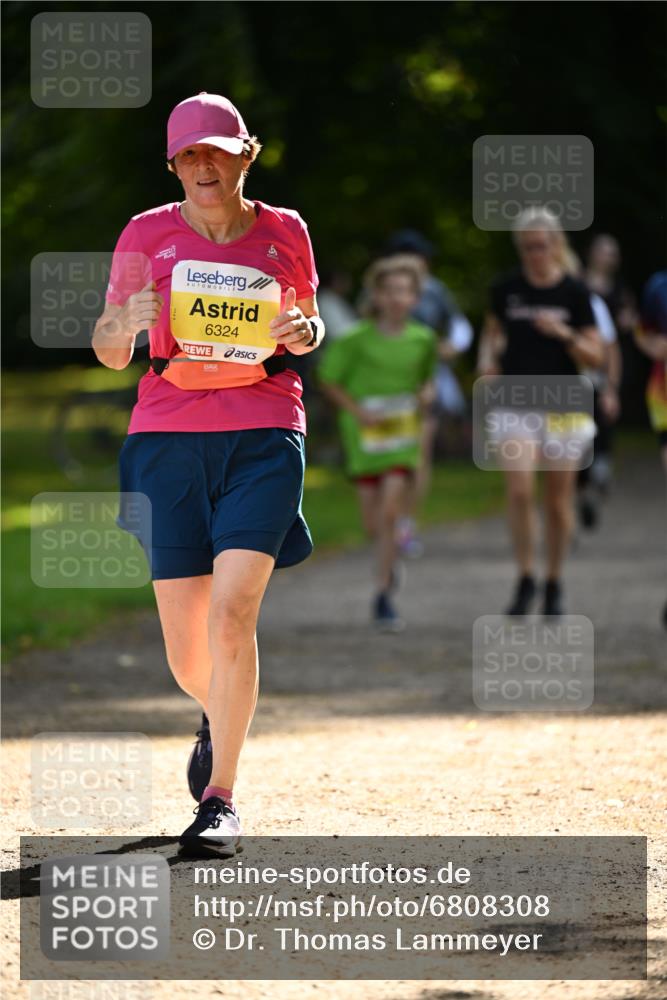 25.08.2024 - 20. Blankeneser Heldenlauf Dr. Thomas Lammeyer http://msf.ph/oto/6808308 25.08.2024 10:20:57 Laufen 6324 meine-sportfotos.de