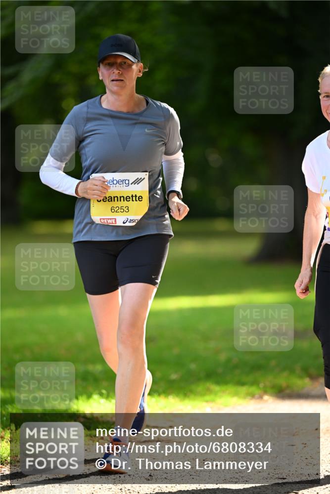 25.08.2024 - 20. Blankeneser Heldenlauf Dr. Thomas Lammeyer http://msf.ph/oto/6808334 25.08.2024 10:21:04 Laufen 6253 meine-sportfotos.de