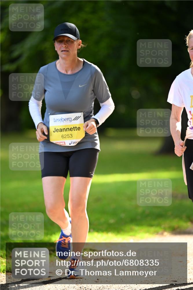 25.08.2024 - 20. Blankeneser Heldenlauf Dr. Thomas Lammeyer http://msf.ph/oto/6808335 25.08.2024 10:21:04 Laufen 6253 meine-sportfotos.de
