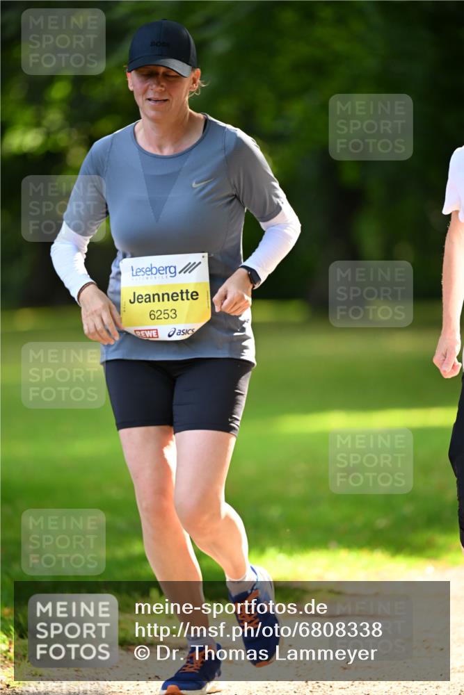 25.08.2024 - 20. Blankeneser Heldenlauf Dr. Thomas Lammeyer http://msf.ph/oto/6808338 25.08.2024 10:21:05 Laufen 6253 meine-sportfotos.de