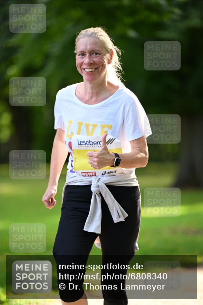 25.08.2024 - 20. Blankeneser Heldenlauf Dr. Thomas Lammeyer http://msf.ph/oto/6808340 25.08.2024 10:21:06 Laufen  meine-sportfotos.de