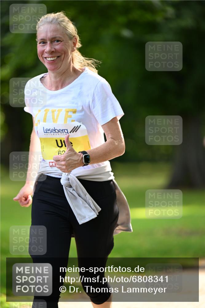 25.08.2024 - 20. Blankeneser Heldenlauf Dr. Thomas Lammeyer http://msf.ph/oto/6808341 25.08.2024 10:21:06 Laufen 62 meine-sportfotos.de