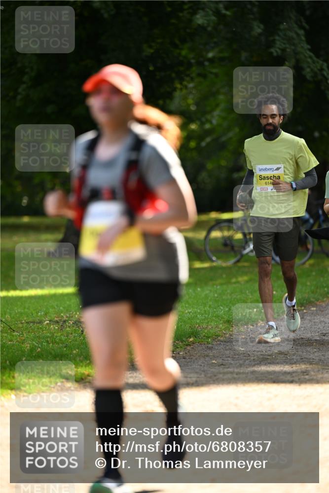 25.08.2024 - 20. Blankeneser Heldenlauf Dr. Thomas Lammeyer http://msf.ph/oto/6808357 25.08.2024 10:21:09 Laufen 614 meine-sportfotos.de