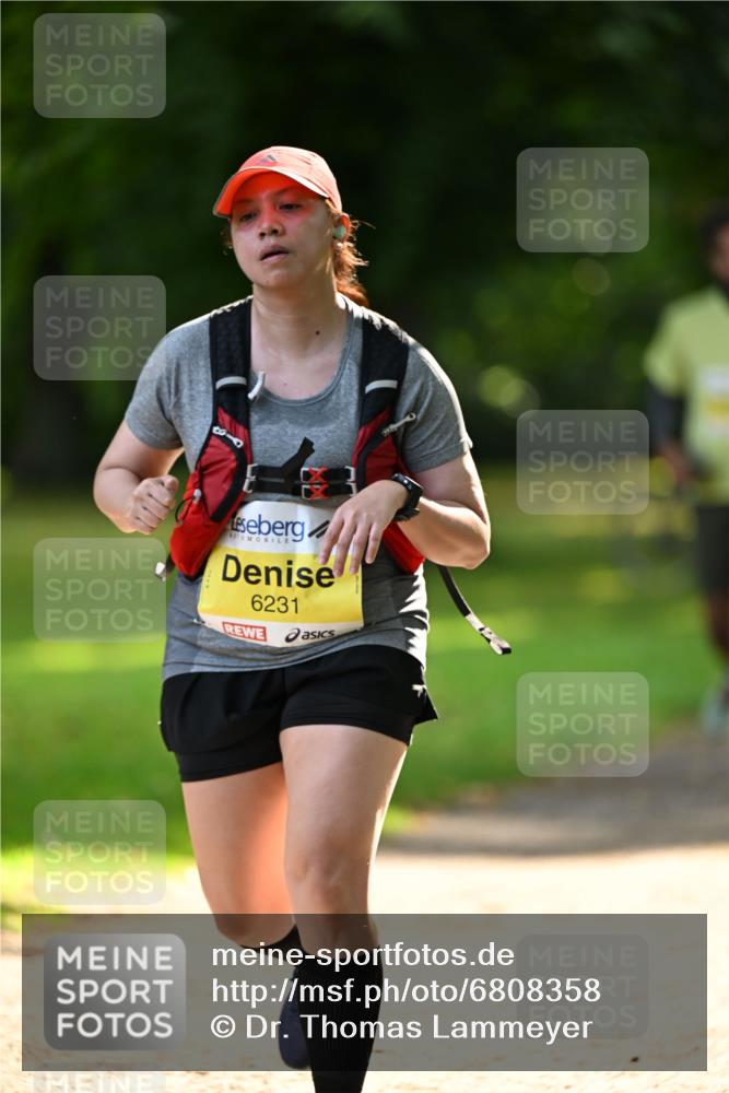 25.08.2024 - 20. Blankeneser Heldenlauf Dr. Thomas Lammeyer http://msf.ph/oto/6808358 25.08.2024 10:21:10 Laufen 6231 meine-sportfotos.de