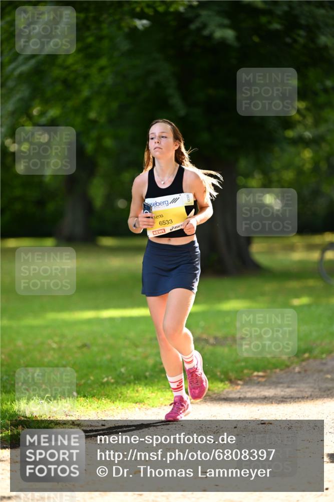 25.08.2024 - 20. Blankeneser Heldenlauf Dr. Thomas Lammeyer http://msf.ph/oto/6808397 25.08.2024 10:21:18 Laufen 6533 meine-sportfotos.de