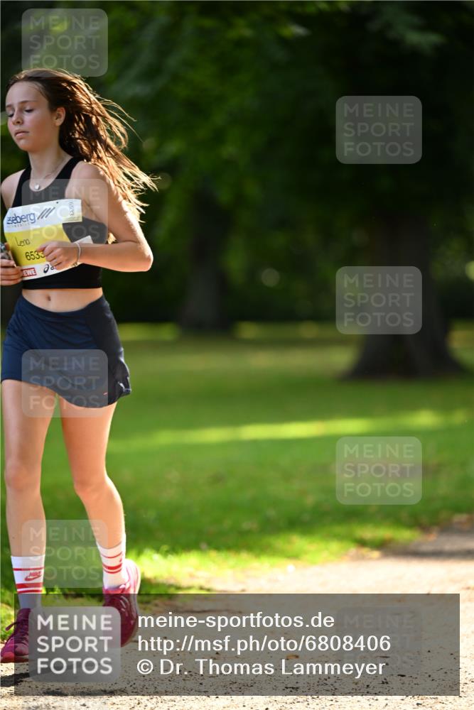 25.08.2024 - 20. Blankeneser Heldenlauf Dr. Thomas Lammeyer http://msf.ph/oto/6808406 25.08.2024 10:21:20 Laufen 6533 meine-sportfotos.de