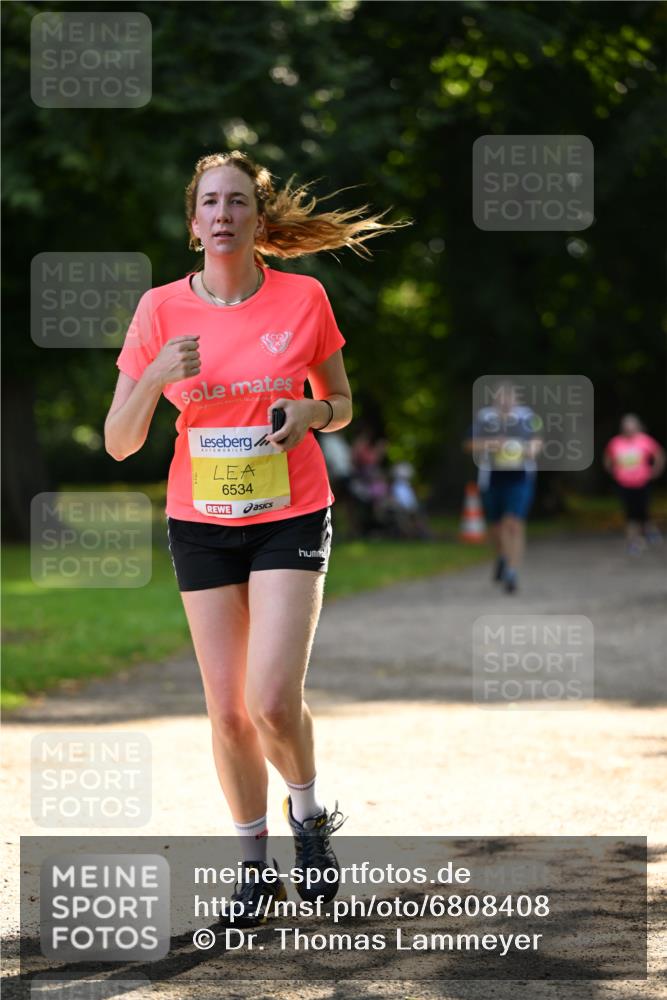 25.08.2024 - 20. Blankeneser Heldenlauf Dr. Thomas Lammeyer http://msf.ph/oto/6808408 25.08.2024 10:21:20 Laufen 6534 meine-sportfotos.de