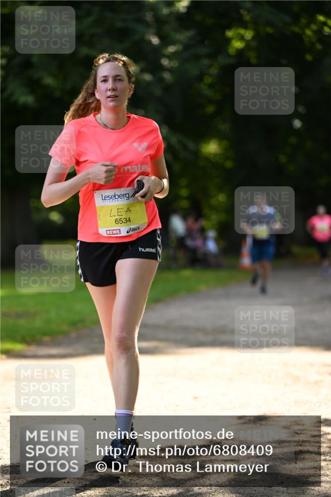 25.08.2024 - 20. Blankeneser Heldenlauf Dr. Thomas Lammeyer http://msf.ph/oto/6808409 25.08.2024 10:21:21 Laufen 6534 meine-sportfotos.de