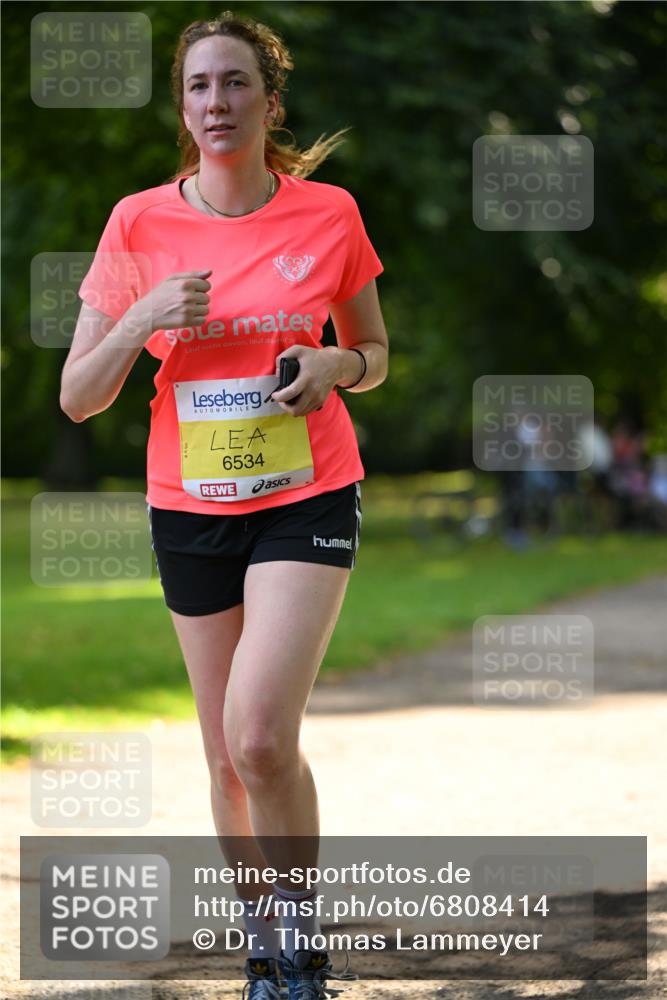 25.08.2024 - 20. Blankeneser Heldenlauf Dr. Thomas Lammeyer http://msf.ph/oto/6808414 25.08.2024 10:21:21 Laufen 6534 meine-sportfotos.de