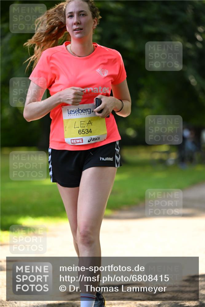 25.08.2024 - 20. Blankeneser Heldenlauf Dr. Thomas Lammeyer http://msf.ph/oto/6808415 25.08.2024 10:21:21 Laufen 6534 meine-sportfotos.de