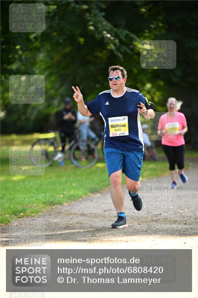 25.08.2024 - 20. Blankeneser Heldenlauf Dr. Thomas Lammeyer http://msf.ph/oto/6808420 25.08.2024 10:21:26 Laufen 6026 meine-sportfotos.de