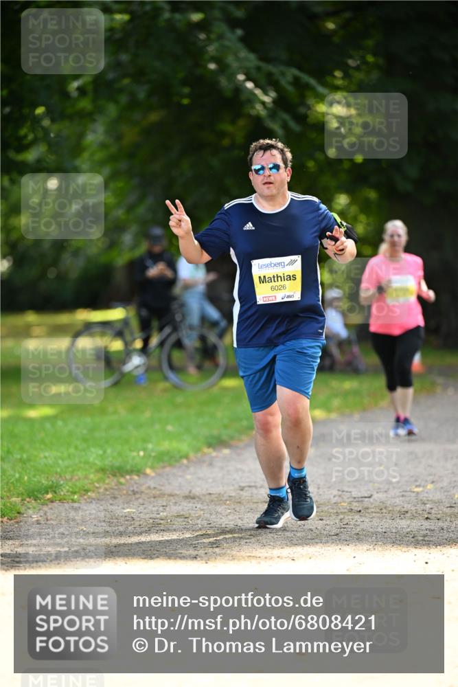 25.08.2024 - 20. Blankeneser Heldenlauf Dr. Thomas Lammeyer http://msf.ph/oto/6808421 25.08.2024 10:21:26 Laufen 6026 meine-sportfotos.de