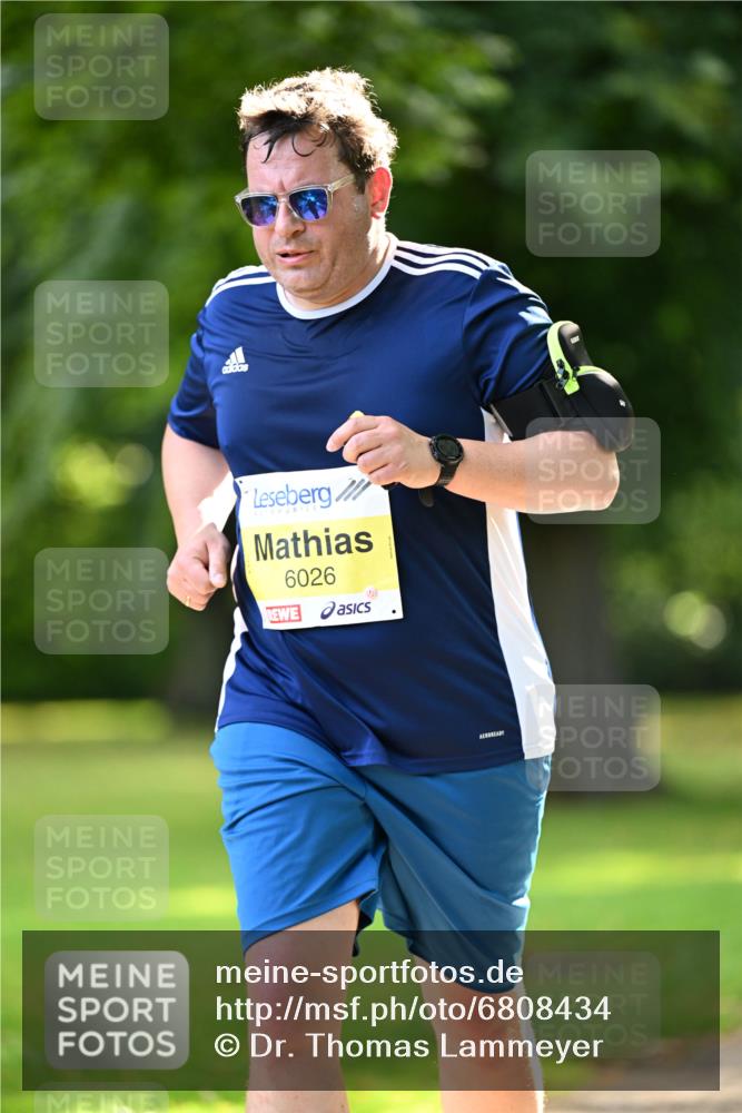 25.08.2024 - 20. Blankeneser Heldenlauf Dr. Thomas Lammeyer http://msf.ph/oto/6808434 25.08.2024 10:21:30 Laufen 6026 meine-sportfotos.de