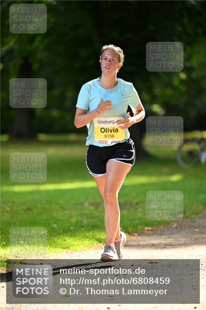 25.08.2024 - 20. Blankeneser Heldenlauf Dr. Thomas Lammeyer http://msf.ph/oto/6808459 25.08.2024 10:21:36 Laufen 6156 meine-sportfotos.de
