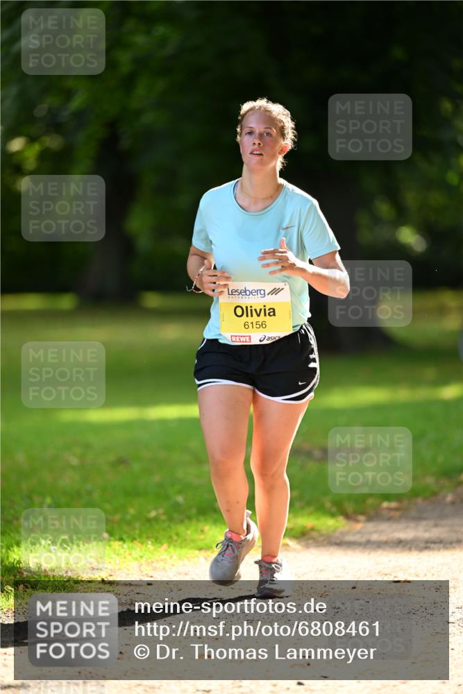 25.08.2024 - 20. Blankeneser Heldenlauf Dr. Thomas Lammeyer http://msf.ph/oto/6808461 25.08.2024 10:21:36 Laufen 6156 meine-sportfotos.de