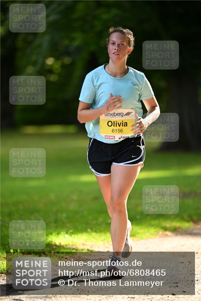 25.08.2024 - 20. Blankeneser Heldenlauf Dr. Thomas Lammeyer http://msf.ph/oto/6808465 25.08.2024 10:21:36 Laufen 6156 meine-sportfotos.de