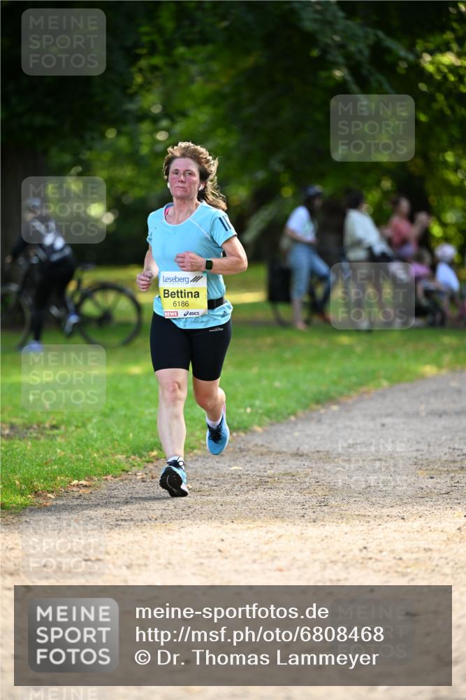 25.08.2024 - 20. Blankeneser Heldenlauf Dr. Thomas Lammeyer http://msf.ph/oto/6808468 25.08.2024 10:21:39 Laufen 6186 meine-sportfotos.de