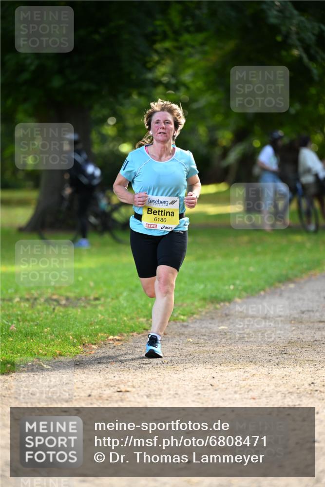 25.08.2024 - 20. Blankeneser Heldenlauf Dr. Thomas Lammeyer http://msf.ph/oto/6808471 25.08.2024 10:21:39 Laufen 6186 meine-sportfotos.de