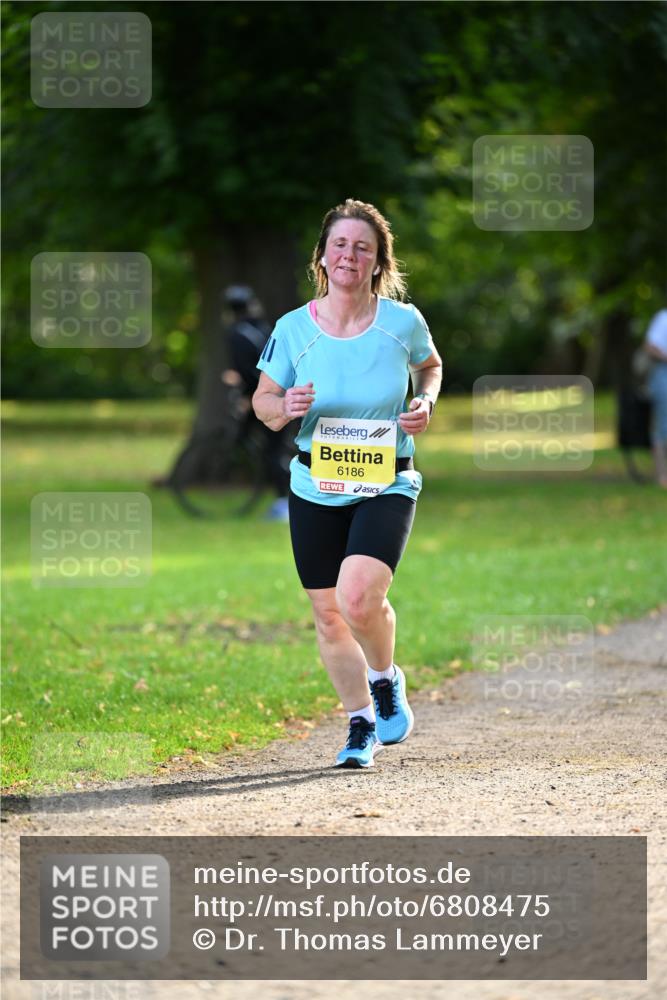 25.08.2024 - 20. Blankeneser Heldenlauf Dr. Thomas Lammeyer http://msf.ph/oto/6808475 25.08.2024 10:21:40 Laufen 6186 meine-sportfotos.de