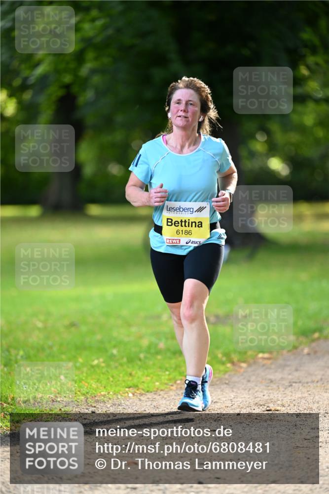 25.08.2024 - 20. Blankeneser Heldenlauf Dr. Thomas Lammeyer http://msf.ph/oto/6808481 25.08.2024 10:21:40 Laufen 6186 meine-sportfotos.de