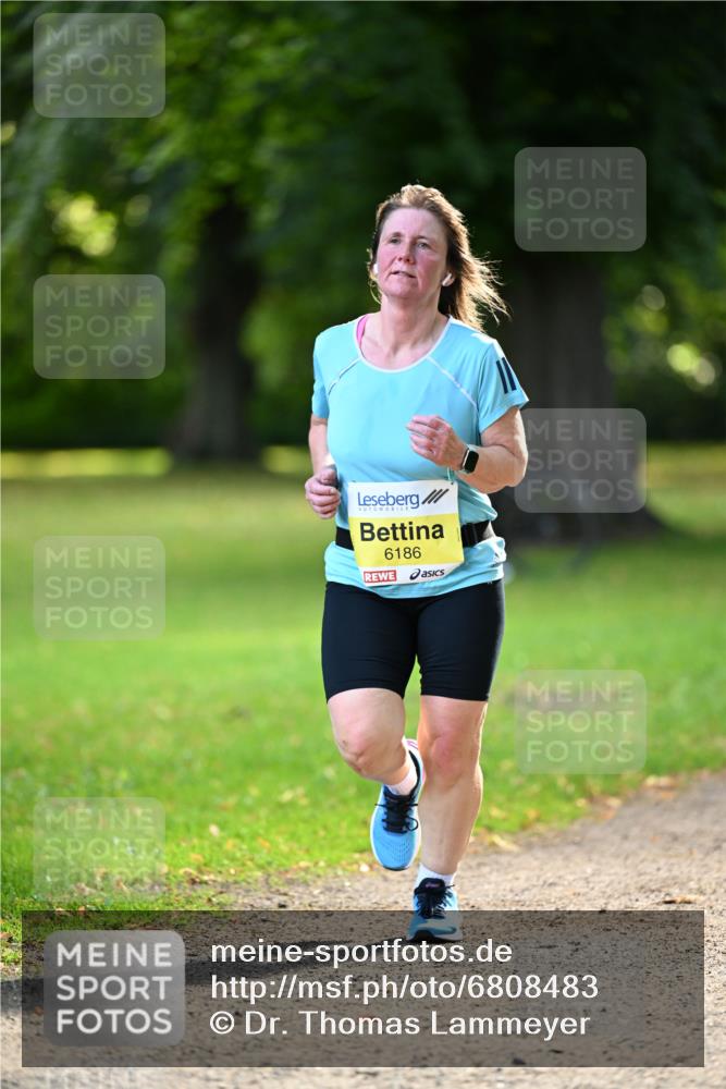 25.08.2024 - 20. Blankeneser Heldenlauf Dr. Thomas Lammeyer http://msf.ph/oto/6808483 25.08.2024 10:21:41 Laufen 6186 meine-sportfotos.de