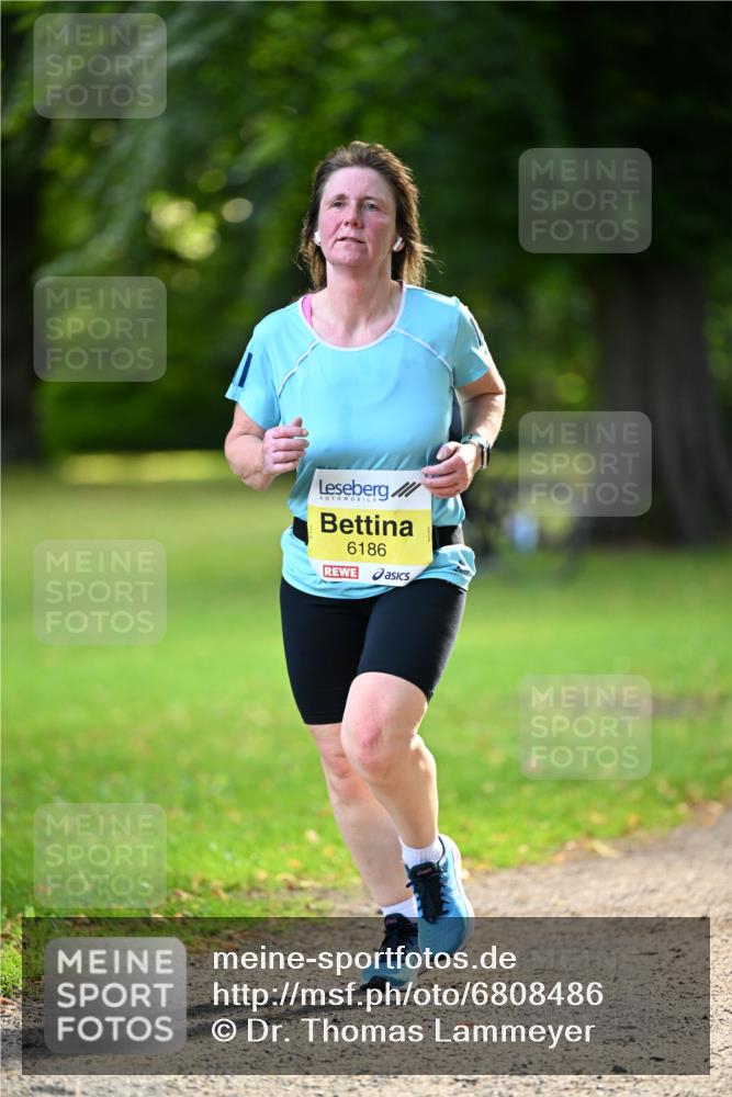 25.08.2024 - 20. Blankeneser Heldenlauf Dr. Thomas Lammeyer http://msf.ph/oto/6808486 25.08.2024 10:21:41 Laufen 6186 meine-sportfotos.de