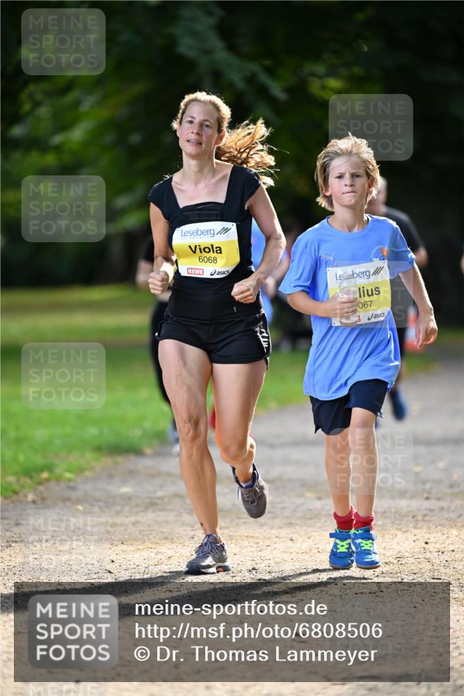 25.08.2024 - 20. Blankeneser Heldenlauf Dr. Thomas Lammeyer http://msf.ph/oto/6808506 25.08.2024 10:21:46 Laufen 6068, 067 meine-sportfotos.de