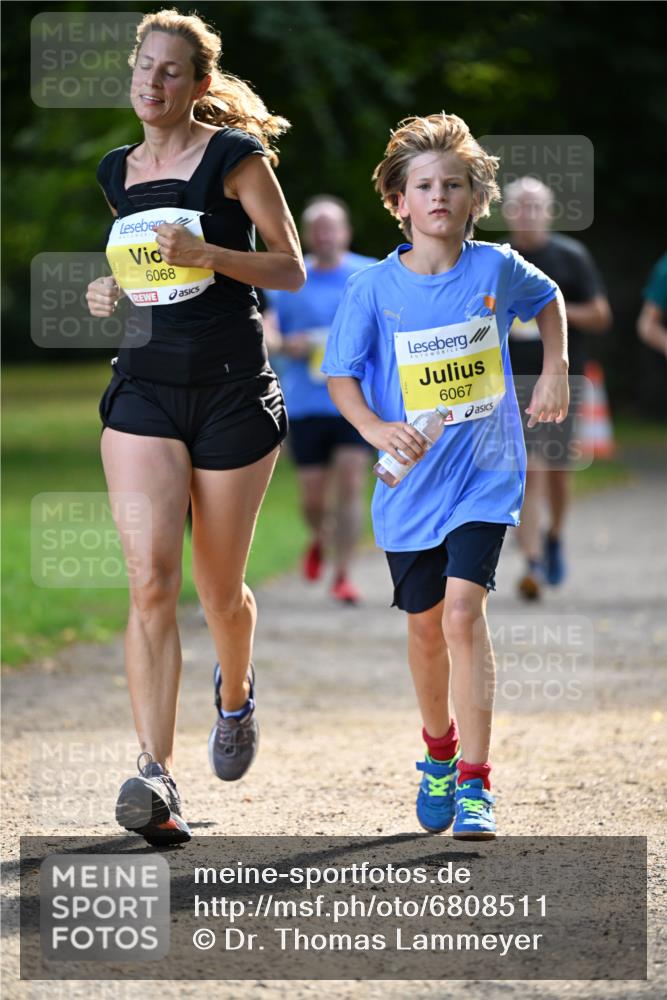 25.08.2024 - 20. Blankeneser Heldenlauf Dr. Thomas Lammeyer http://msf.ph/oto/6808511 25.08.2024 10:21:46 Laufen 6068, 6067 meine-sportfotos.de
