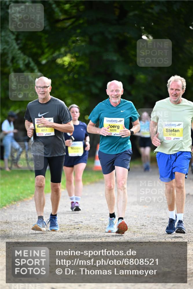 25.08.2024 - 20. Blankeneser Heldenlauf Dr. Thomas Lammeyer http://msf.ph/oto/6808521 25.08.2024 10:21:49 Laufen 6011, 6226, 6103 meine-sportfotos.de
