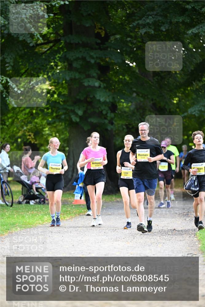 25.08.2024 - 20. Blankeneser Heldenlauf Dr. Thomas Lammeyer http://msf.ph/oto/6808545 25.08.2024 10:21:54 Laufen 6223, 6034, 6487, 6268 meine-sportfotos.de