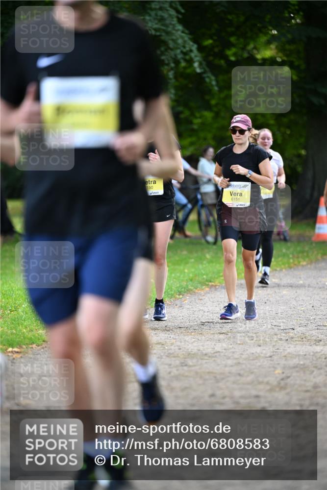 25.08.2024 - 20. Blankeneser Heldenlauf Dr. Thomas Lammeyer http://msf.ph/oto/6808583 25.08.2024 10:22:03 Laufen 150, 8, 6151 meine-sportfotos.de