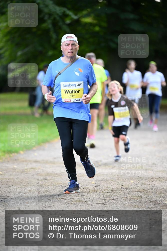 25.08.2024 - 20. Blankeneser Heldenlauf Dr. Thomas Lammeyer http://msf.ph/oto/6808609 25.08.2024 10:22:08 Laufen 6201 meine-sportfotos.de