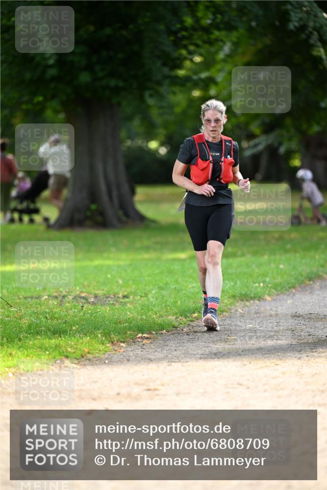 25.08.2024 - 20. Blankeneser Heldenlauf Dr. Thomas Lammeyer http://msf.ph/oto/6808709 25.08.2024 10:22:41 Laufen  meine-sportfotos.de