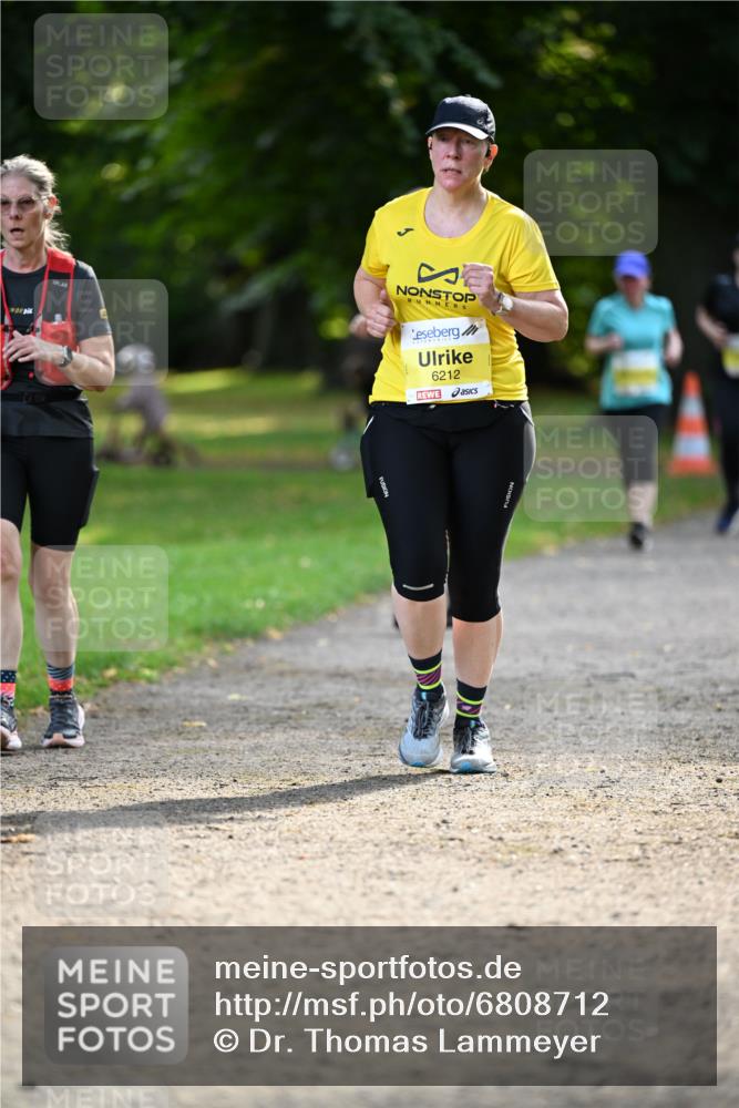 25.08.2024 - 20. Blankeneser Heldenlauf Dr. Thomas Lammeyer http://msf.ph/oto/6808712 25.08.2024 10:22:42 Laufen 6212 meine-sportfotos.de