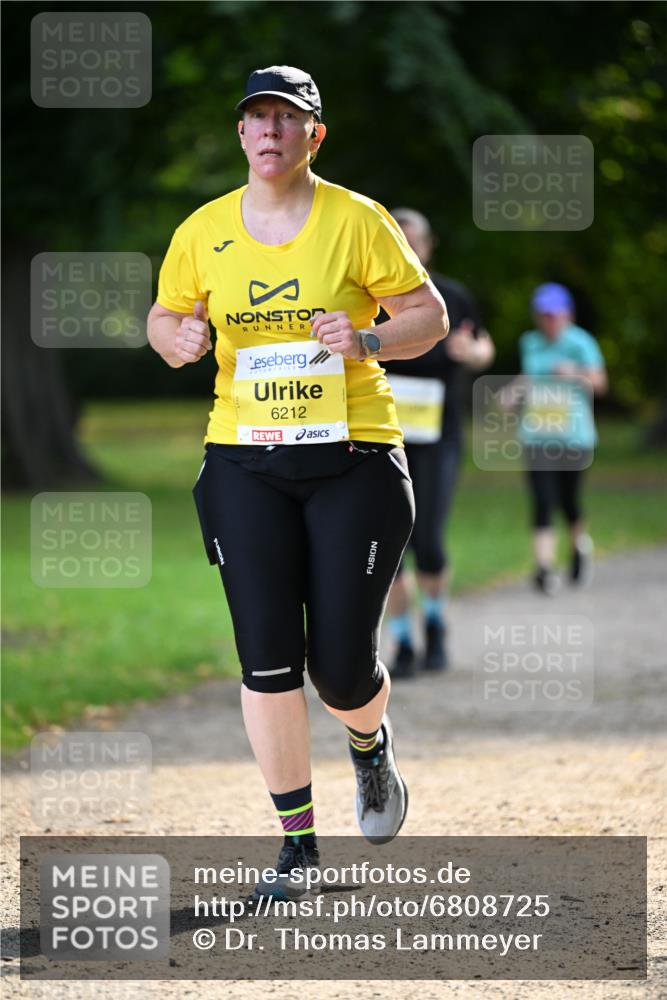 25.08.2024 - 20. Blankeneser Heldenlauf Dr. Thomas Lammeyer http://msf.ph/oto/6808725 25.08.2024 10:22:44 Laufen 6212 meine-sportfotos.de
