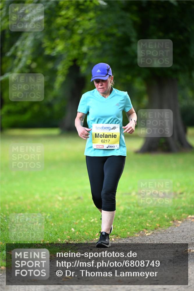 25.08.2024 - 20. Blankeneser Heldenlauf Dr. Thomas Lammeyer http://msf.ph/oto/6808749 25.08.2024 10:22:50 Laufen 6217 meine-sportfotos.de
